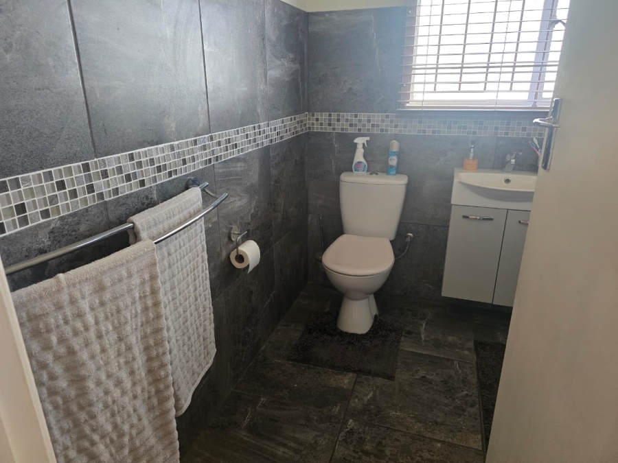 4 Bedroom Property for Sale in Kleinsee Northern Cape